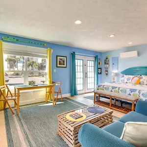  Apartment Pcb With Private Patio Steps To Beach!